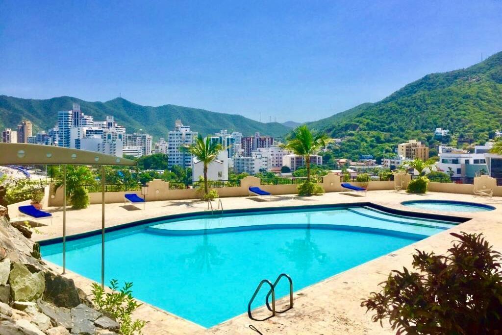 Edificio El Penon Del Rodadero Apartment Санта Марта Екстериор снимка